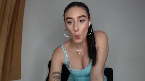 Chloe  online show from September 2025 12:16:01 AM