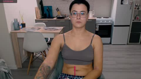 Eva and Sandra online show from December 2024 08:47:02 PM