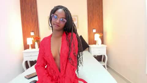 CHLOE online show from February 2026 12:10:02 PM