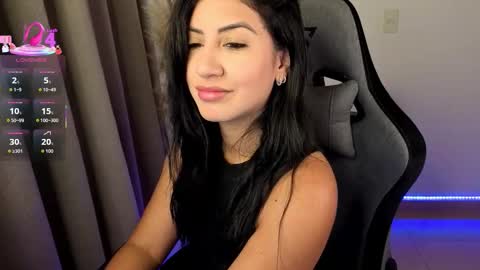Chloe online show from April 2026 11:04:02 AM
