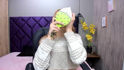 Snapshot of chloecampbell03 chatting on October 2025 12:28:02 PM chloecampbell03 online show from October 2025 12:28:02 PM