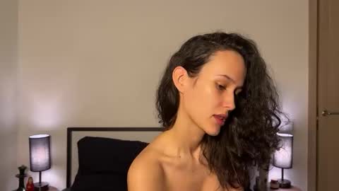 chloe online show from March 2026 11:43:01 PM