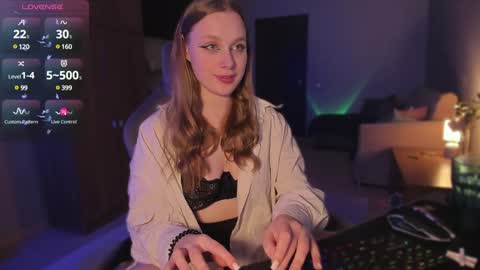 Snapshot of chloegins chatting on December 2024 03:58:02 AM chloegins online show from December 2024 03:58:02 AM