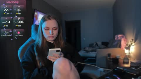 Snapshot of chloegins chatting on January 2025 11:43:02 AM chloegins online show from January 2025 11:43:02 AM