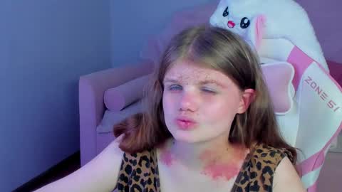 ChloeHalses online show from May 2026 05:10:02 PM