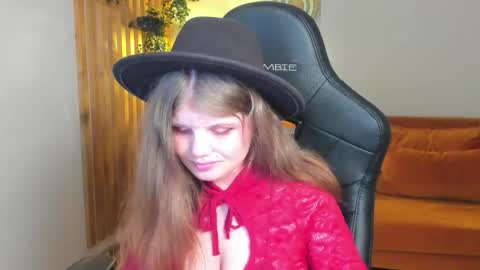 ChloeHalses online show from May 2026 05:07:02 PM