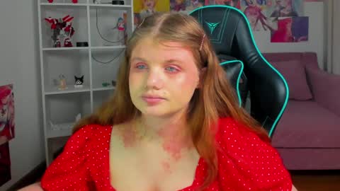 ChloeHalses online show from June 2026 07:03:02 PM