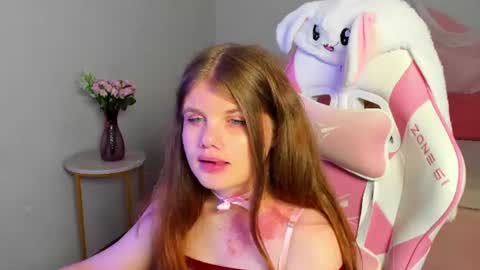 ChloeHalses online show from June 2026 05:37:02 PM