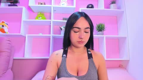 Snapshot of chloeharper1 chatting on December 2025 11:37:01 AM Chloe online show from December 2025 11:37:01 AM