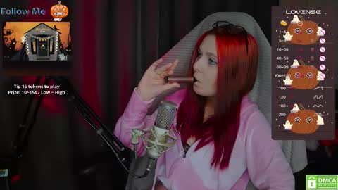 Snapshot of chloejenyss chatting on October 2025 03:51:02 AM Chloe online show from October 2025 03:51:02 AM