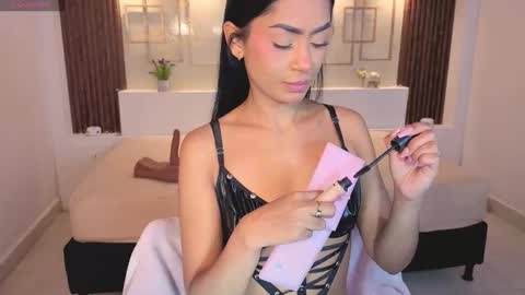 Chloe Moon online show from October 2025 12:26:01 PM