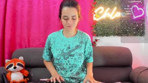Snapshot of chloesmithx__ chatting on January 2025 03:11:01 AM Chloe online show from January 2025 03:11:01 AM