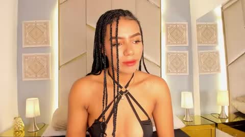Snapshot of chloetaylorr_ chatting on December 2024 12:44:01 PM CHLOE online show from December 2024 12:44:01 PM