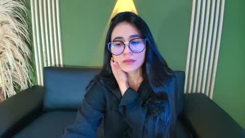 ChloeTurner  online show from October 2025 03:12:02 PM