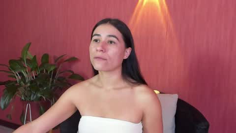 ChloeTurner  online show from May 2026 02:00:02 PM