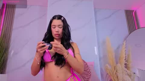 Snapshot of chlooee_ chatting on September 2025 01:06:02 AM Chlooe online show from September 2025 01:06:02 AM