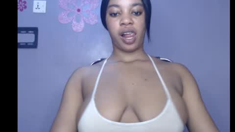 ESTHER online show from January 2025 08:54:02 AM