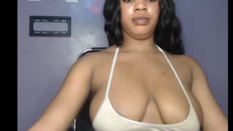 ESTHER online show from March 2025 07:15:02 PM