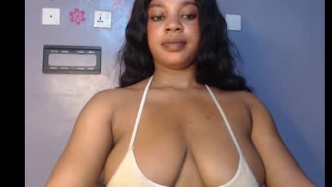 ESTHER online show from March 2025 01:35:02 PM