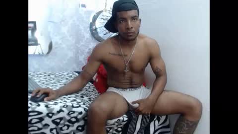 Snapshot of choco_hornyx18 chatting on September 2025 05:55:02 AM Choco online show from September 2025 05:55:02 AM