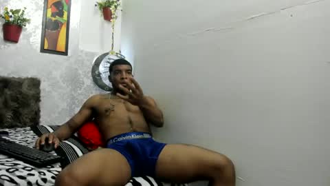 Snapshot of choco_hornyx18 chatting on October 2025 04:13:01 AM Choco online show from October 2025 04:13:01 AM