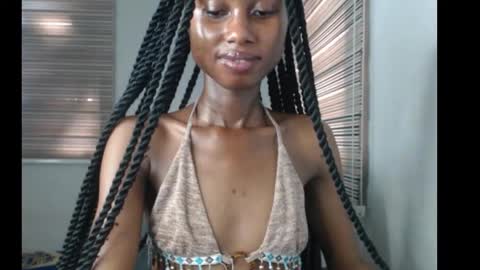 Snapshot of choco_petitqueen chatting on November 2025 08:14:02 AM choco_petitqueen online show from November 2025 08:14:02 AM