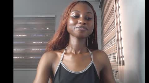 Snapshot of choco_petitqueen chatting on January 2026 09:35:01 AM choco_petitqueen online show from January 2026 09:35:01 AM