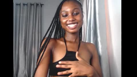 Snapshot of choco_petitqueen chatting on March 2026 07:48:02 AM choco_petitqueen online show from March 2026 07:48:02 AM