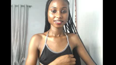 Snapshot of choco_petitqueen chatting on March 2026 07:14:02 AM choco_petitqueen online show from March 2026 07:14:02 AM