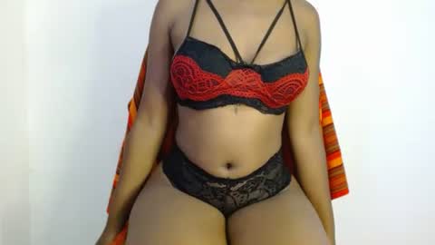 Snapshot of choco_sweee chatting on February 2025 06:07:01 AM Maddie online show from February 2025 06:07:01 AM