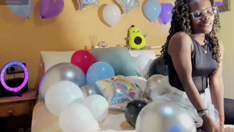 Snapshot of chocolandra_10 chatting on January 2025 05:40:01 PM Amber online show from January 2025 05:40:01 PM