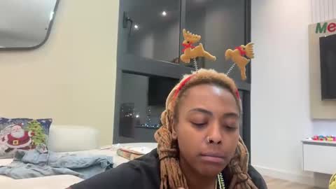 Snapshot of chocolatecakequeen chatting on December 2024 12:12:01 AM ChocolateCakeQueen online show from December 2024 12:12:01 AM