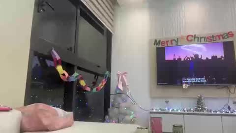 Snapshot of chocolatecakequeen chatting on December 2024 11:49:02 PM ChocolateCakeQueen online show from December 2024 11:49:02 PM