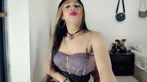 chocolatetriplex online show from October 2025 02:18:02 PM