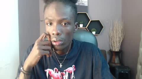 Chombo online show from December 2024 06:38:01 PM