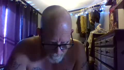 Snapshot of chompers176983 chatting on September 2025 02:07:02 PM chompers online show from September 2025 02:07:02 PM