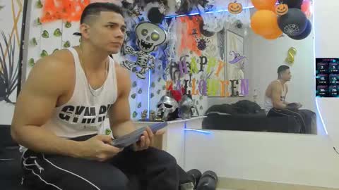 Chorey Thaylor online show from October 2025 12:09:01 PM