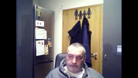 Snapshot of chris250268 chatting on January 2025 04:36:02 AM Chris online show from January 2025 04:36:02 AM
