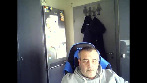 Snapshot of chris250268 chatting on May 2026 10:53:01 AM Chris online show from May 2026 10:53:01 AM