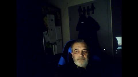 Snapshot of chris250268 chatting on May 2026 01:58:02 AM Chris online show from May 2026 01:58:02 AM