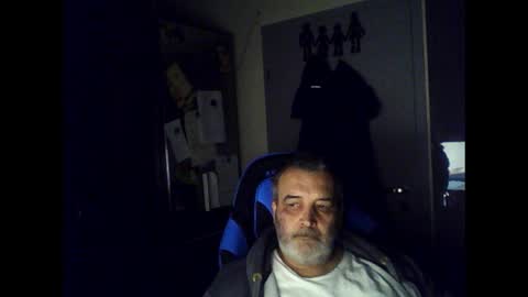 Snapshot of chris250268 chatting on May 2026 02:08:01 AM Chris online show from May 2026 02:08:01 AM
