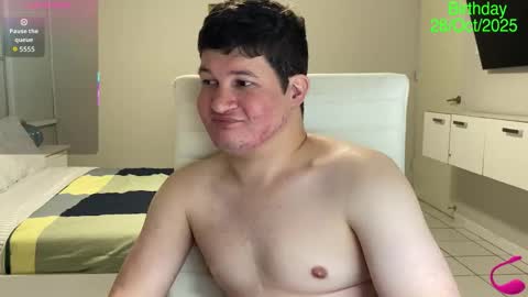 Chris Evens online show from October 2025 04:18:01 PM