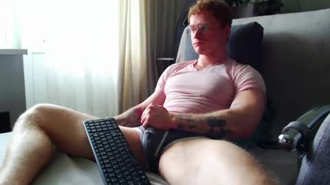 redhead thief of sausages and hearts online show from May 2026 08:19:01 AM