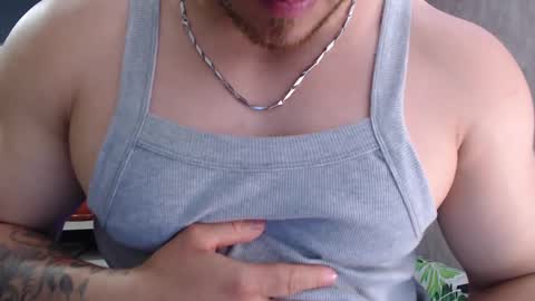 Snapshot of chris_huntter chatting on February 2025 05:50:01 PM chris_huntter online show from February 2025 05:50:01 PM