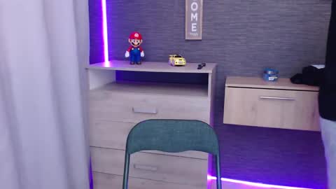 Snapshot of chris_huntter chatting on October 2025 04:02:02 PM chris_huntter online show from October 2025 04:02:02 PM