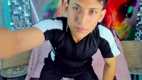 Chris tayra online show from February 2026 06:22:01 PM