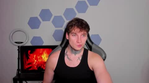 Snapshot of chris_tyson chatting on October 2025 09:44:01 PM Chris Tyson online show from October 2025 09:44:01 PM