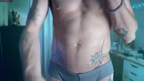 Snapshot of chriscool93 chatting on October 2025 02:20:01 AM Content creator artist online show from October 2025 02:20:01 AM