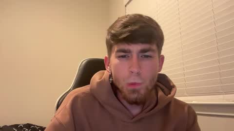 Snapshot of chrisoncam01 chatting on October 2025 04:35:02 AM chrisoncam01 online show from October 2025 04:35:02 AM