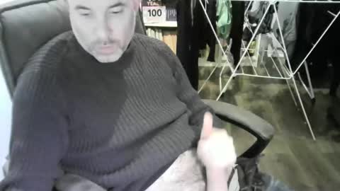 chrisprngr online show from February 2026 10:04:01 PM